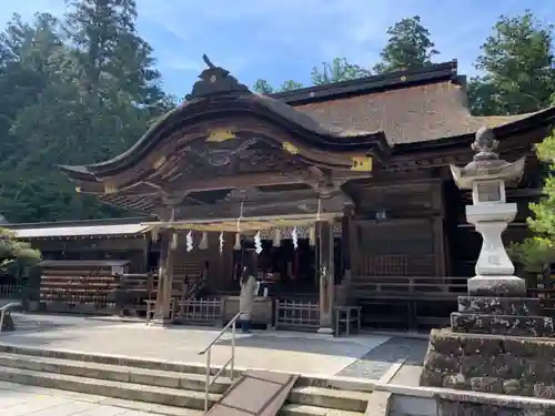 小國神社の本殿・本堂