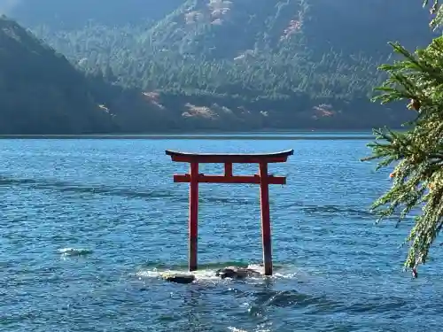九頭龍神社本宮(神奈川県)