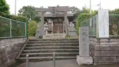 諏訪神社の鳥居