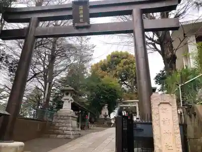 諏訪神社の鳥居