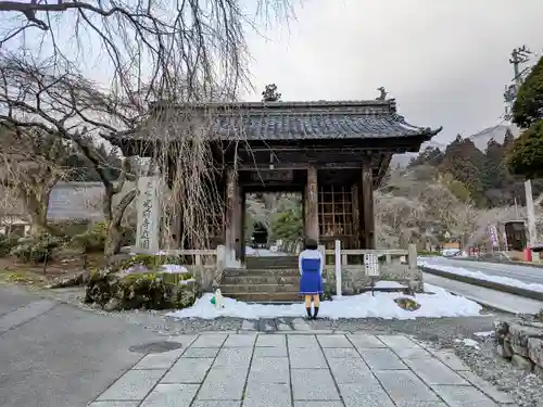 宝積山光前寺の山門・神門