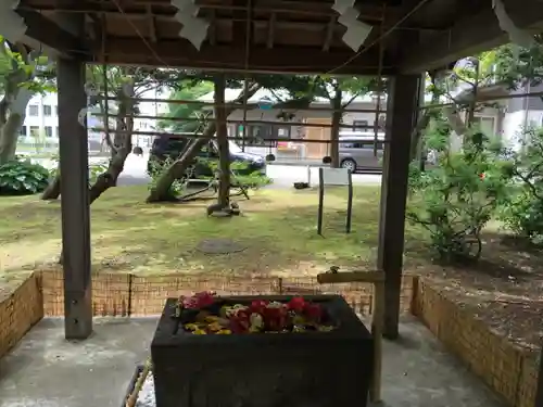北広島市総鎮守　廣島神社の手水舎