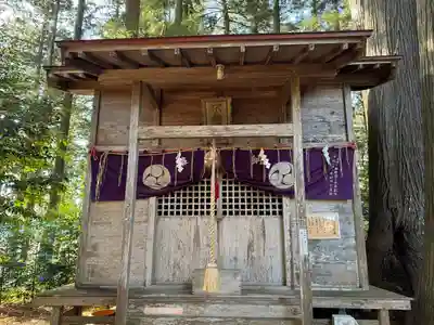 坪沼八幡神社の末社・摂社