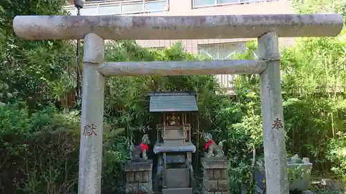 池尻稲荷神社の末社・摂社