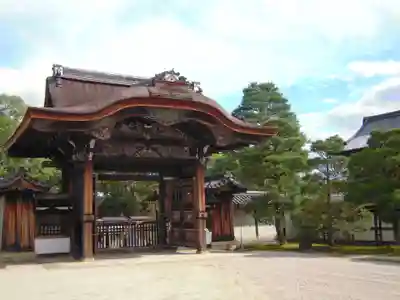 仁和寺の山門・神門