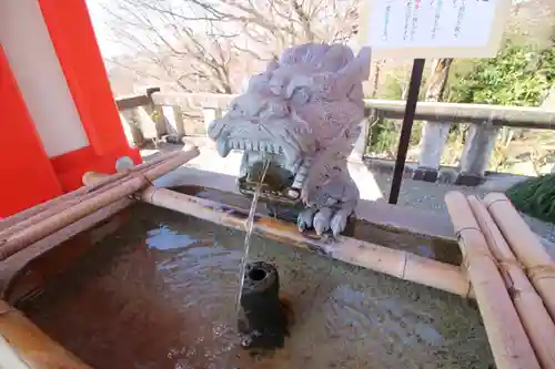足利織姫神社の手水舎