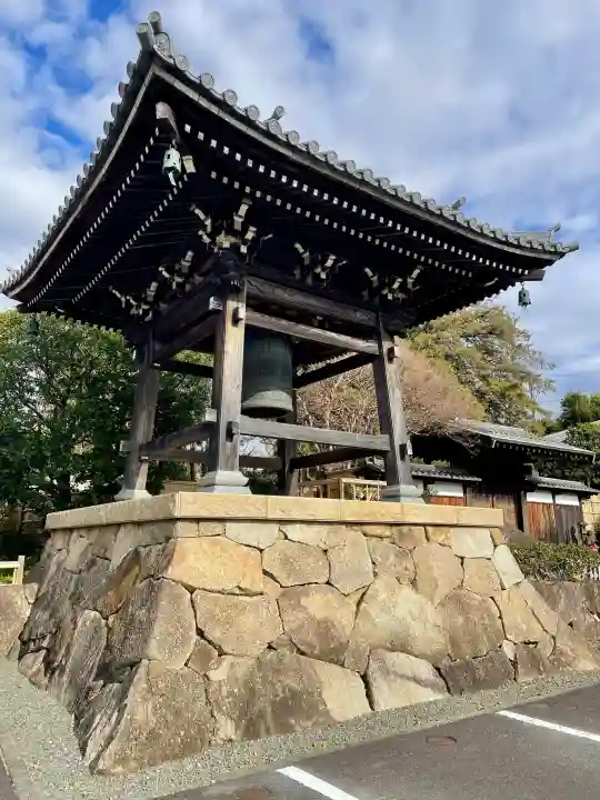 妙蓮寺の{uncategorized: "未分類", other: "その他", undefined: "問題あり", building: "その他建物", grave: "お墓", sacred_gate: "鳥居", guardian: "狛犬", statue: "像", buddha: "仏像", history: "歴史", nature: "自然", garden: "庭園", animal: "動物", pagoda: "塔", temizu: "手水舎", mountain_gate: "山門・神門", sanctuary: "本殿・本堂", subordinate: "末社・摂社", art: "芸術", scenery: "景色", jizo: "地蔵", ema: "絵馬", goshuin: "御朱印", omikuji: "おみくじ", items: "授与品その他", amulet: "お守り", goshuincho: "御朱印帳", eats: "食事", festival: "お祭り", votive_dance: "神楽", shichigosan: "七五三参", wedding: "結婚式", experience: "体験その他", initially: "初詣", around: "周辺", anti_infection: "感染症対策"}