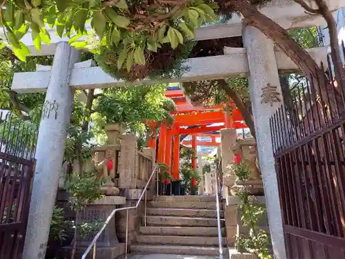 松尾稲荷神社の鳥居