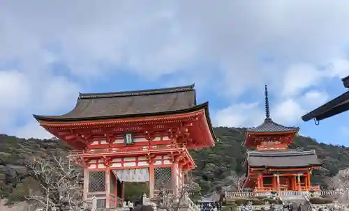 清水寺の山門・神門