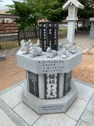 新川皇大神社の狛犬