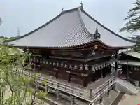 中山寺の本殿・本堂