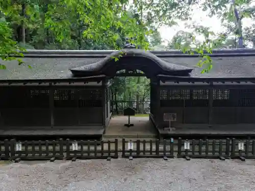 石上神宮の末社・摂社