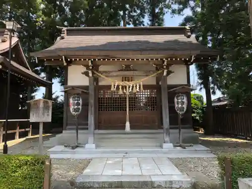 諏訪神社の本殿