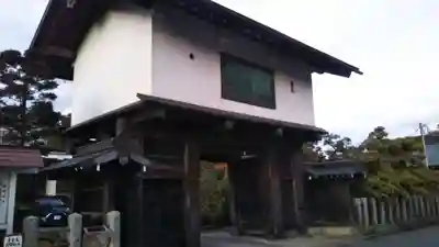 鳥谷崎神社の山門・神門