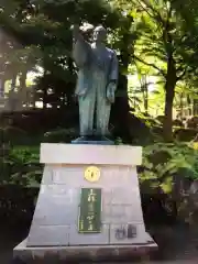 上杉神社の像