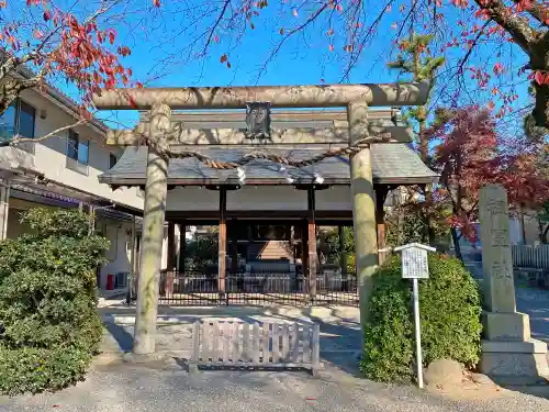 吉田神社の末社