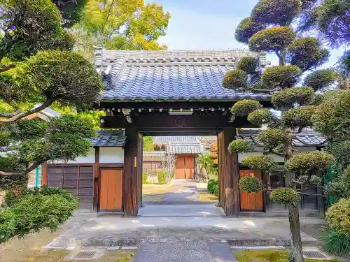 東雲寺の山門