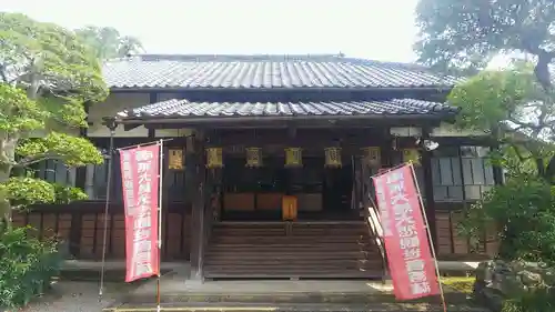 観音寺の本殿