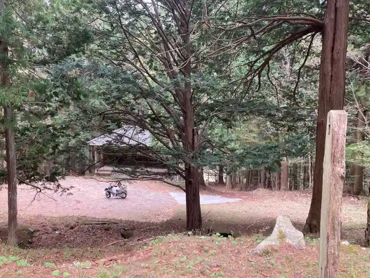 子檀嶺神社中社(長野県)