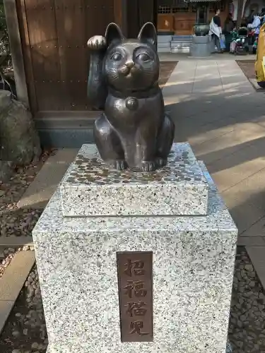豪徳寺の{uncategorized: "未分類", other: "その他", undefined: "問題あり", building: "その他建物", grave: "お墓", sacred_gate: "鳥居", guardian: "狛犬", statue: "像", buddha: "仏像", history: "歴史", nature: "自然", garden: "庭園", animal: "動物", pagoda: "塔", temizu: "手水舎", mountain_gate: "山門・神門", sanctuary: "本殿・本堂", subordinate: "末社・摂社", art: "芸術", scenery: "景色", jizo: "地蔵", ema: "絵馬", goshuin: "御朱印", omikuji: "おみくじ", items: "授与品その他", amulet: "お守り", goshuincho: "御朱印帳", eats: "食事", festival: "お祭り", votive_dance: "神楽", shichigosan: "七五三参", wedding: "結婚式", experience: "体験その他", initially: "初詣", around: "周辺", anti_infection: "感染症対策"}