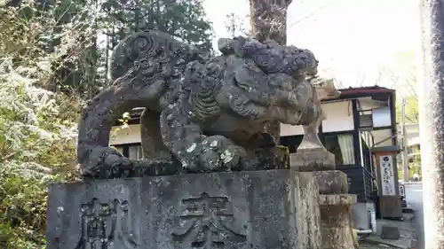 古峯神社の狛犬