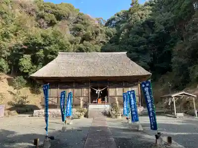 岩屋熊野座神社の本殿・本堂