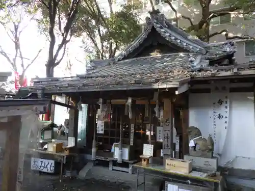 若一神社の本殿・本堂