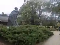 出雲大社の{uncategorized: "未分類", other: "その他", undefined: "問題あり", building: "その他建物", grave: "お墓", sacred_gate: "鳥居", guardian: "狛犬", statue: "像", buddha: "仏像", history: "歴史", nature: "自然", garden: "庭園", animal: "動物", pagoda: "塔", temizu: "手水舎", mountain_gate: "山門・神門", sanctuary: "本殿・本堂", subordinate: "末社・摂社", art: "芸術", scenery: "景色", jizo: "地蔵", ema: "絵馬", goshuin: "御朱印", omikuji: "おみくじ", items: "授与品その他", amulet: "お守り", goshuincho: "御朱印帳", eats: "食事", festival: "お祭り", votive_dance: "神楽", shichigosan: "七五三参", wedding: "結婚式", experience: "体験その他", initially: "初詣", around: "周辺", anti_infection: "感染症対策"}