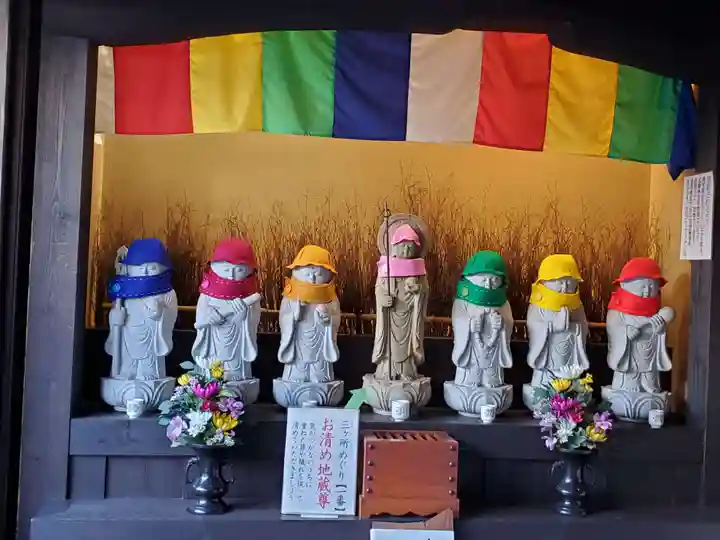 佛願寺 横浜別院の地蔵