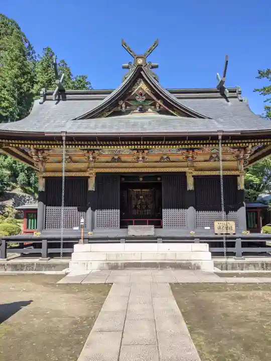 妙義神社の本殿・本堂