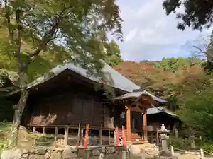 普門寺(切り絵御朱印発祥の寺)の本殿・本堂(2021年11月12日(金) 21時38分56秒投稿)