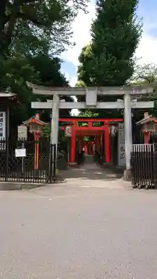 花園稲荷神社の鳥居
