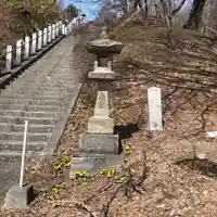 新得神社の庭園
