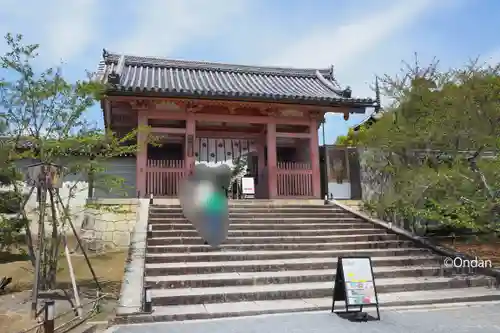 仁和寺の山門・神門