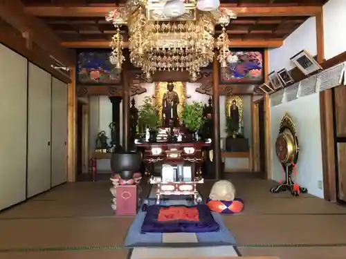 広泰寺の本殿