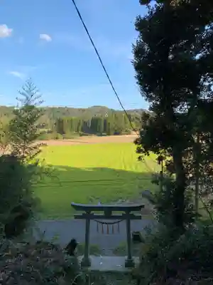 諏訪神社の鳥居