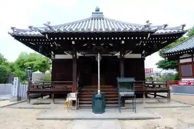 大聖勝軍寺の本殿・本堂