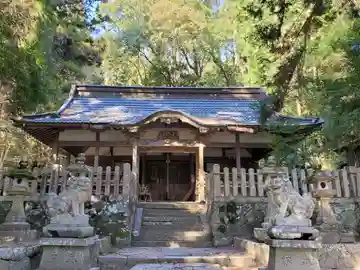 桑原感神社の本殿・本堂