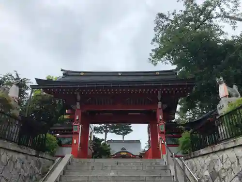 東伏見稲荷神社の山門・神門