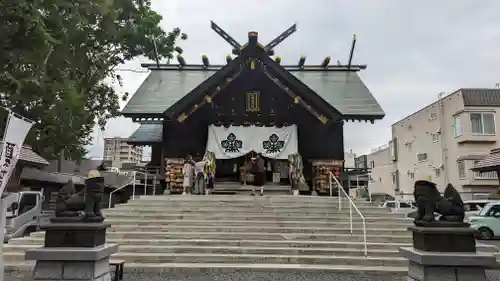札幌諏訪神社の本殿・本堂