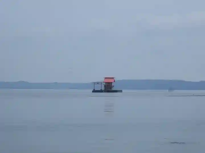 牡蠣島辨天神社の本殿・本堂