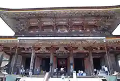 金峯山寺の本殿