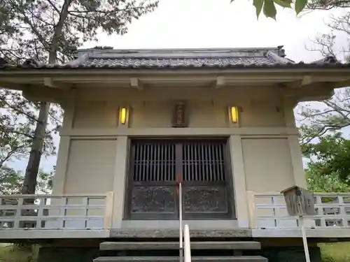 諏訪神社の本殿・本堂