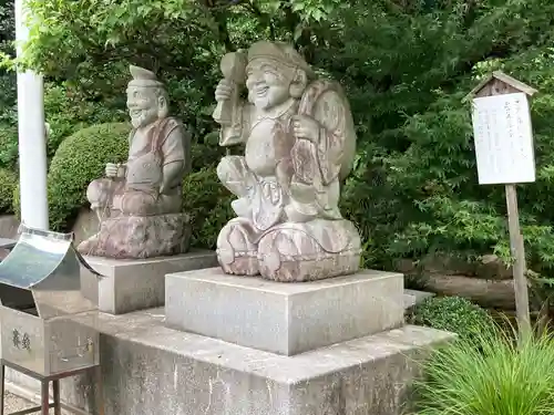 武州柿生琴平神社の像