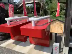 はね瀧道了尊の建物その他