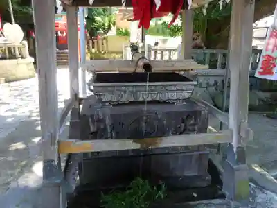 海南神社の手水舎