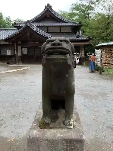 雀神社の狛犬