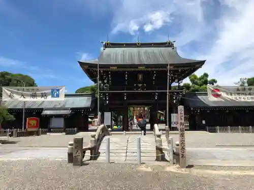 真清田神社の山門・神門