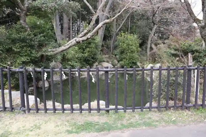 磯部稲村神社の庭園