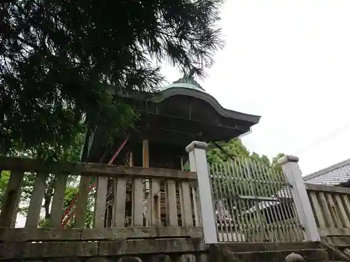 伊富神社の本殿・本堂